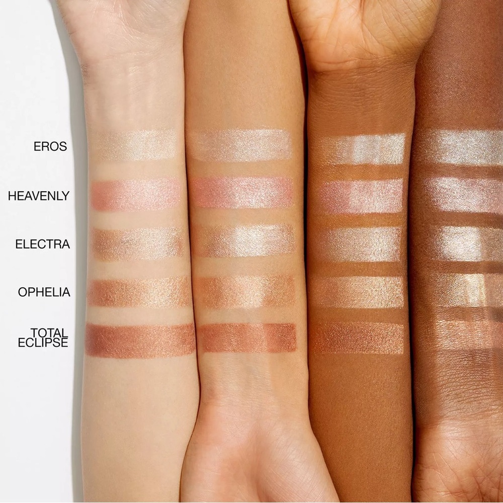 NARS ‘ELECTRA’ Light Reflecting Luminizing Powder - Picture 4 of 10